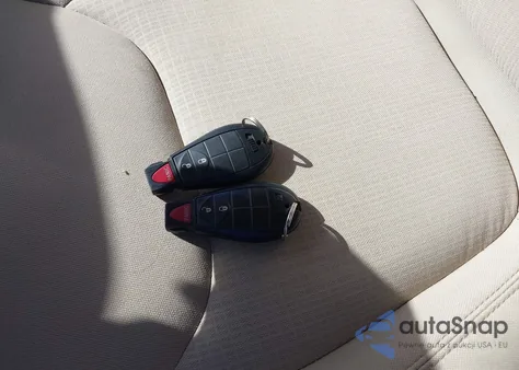 2017 Jeep Cherokee Latitude 4X4 из США, поврежденный, VIN 1C4PJMCB4HW565313